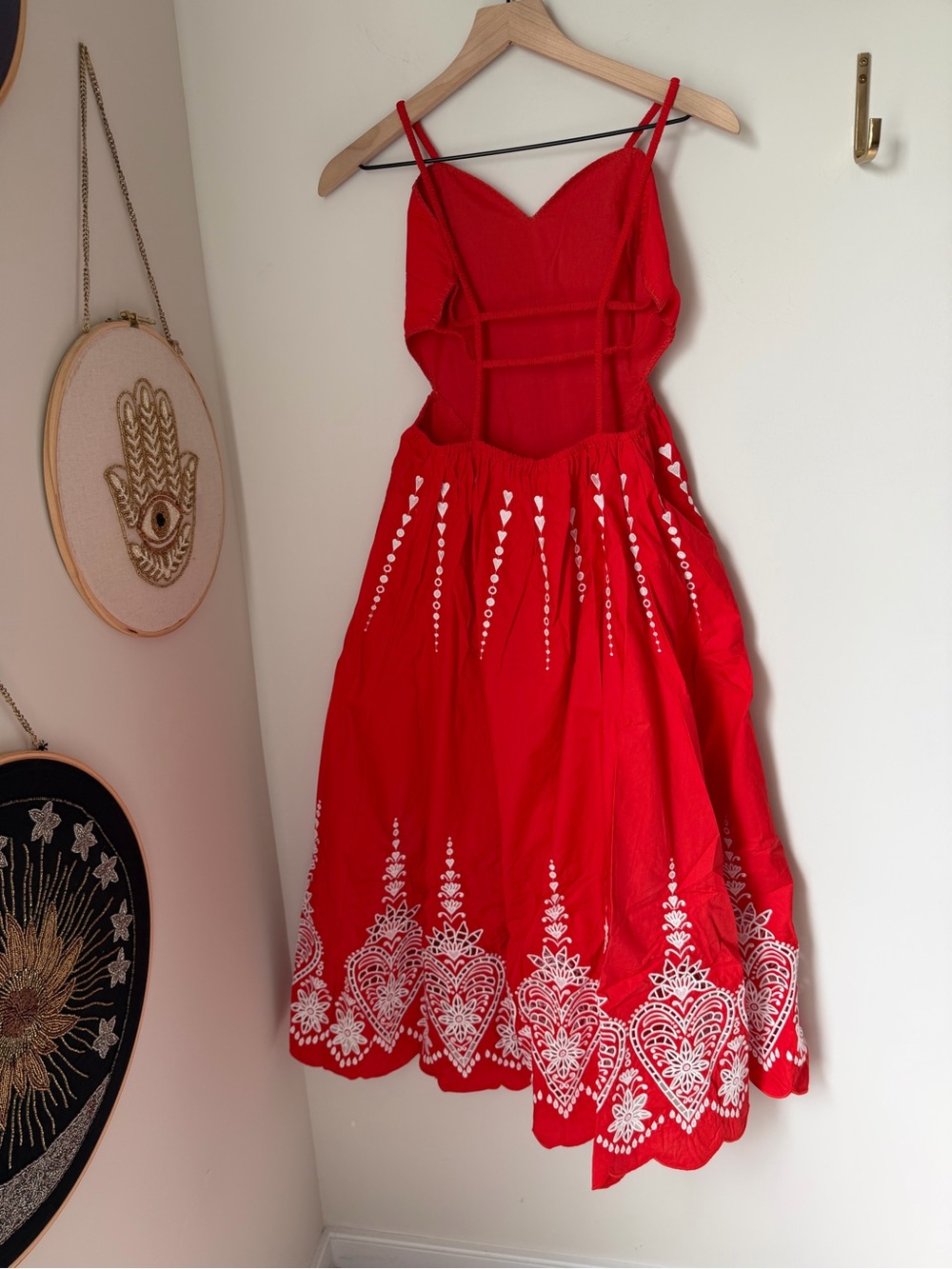 FARM Rio Red heart embroidered open back cotton midi dress - Picture 9 of 14